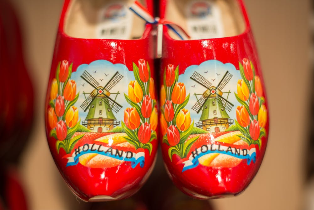 wooden shoes Holland Netherlands cycle tour shoes page spokeasy blog post